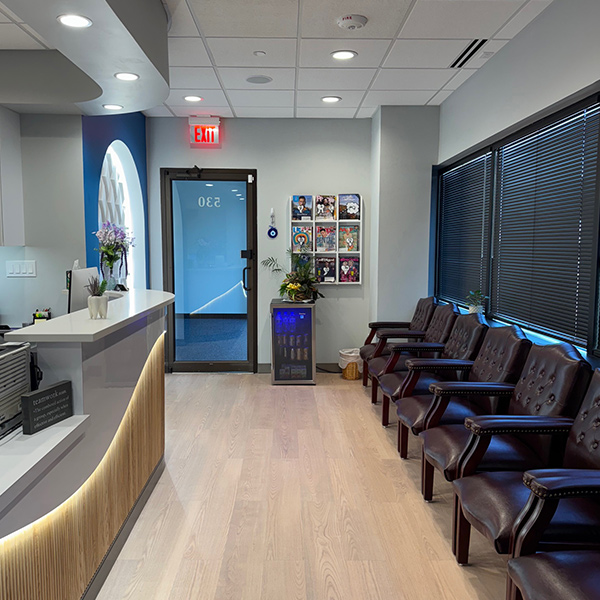 Dentist in Hoffman Estates