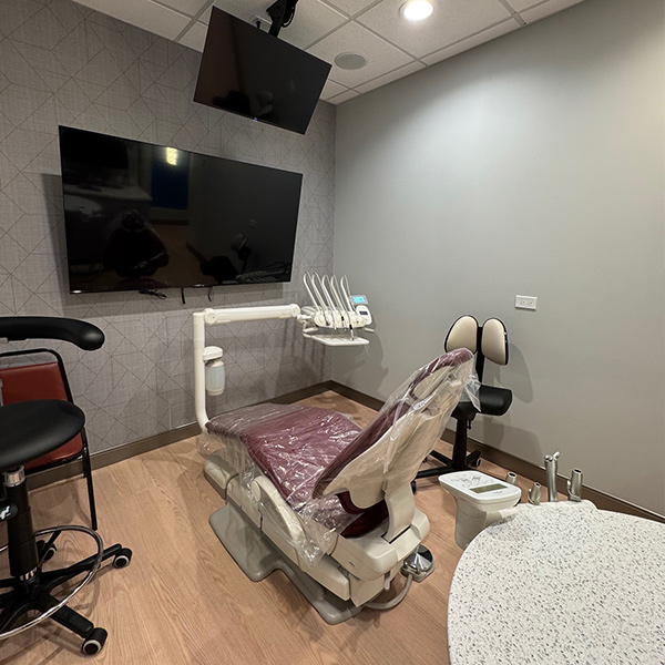 Dentist in Hoffman Estates