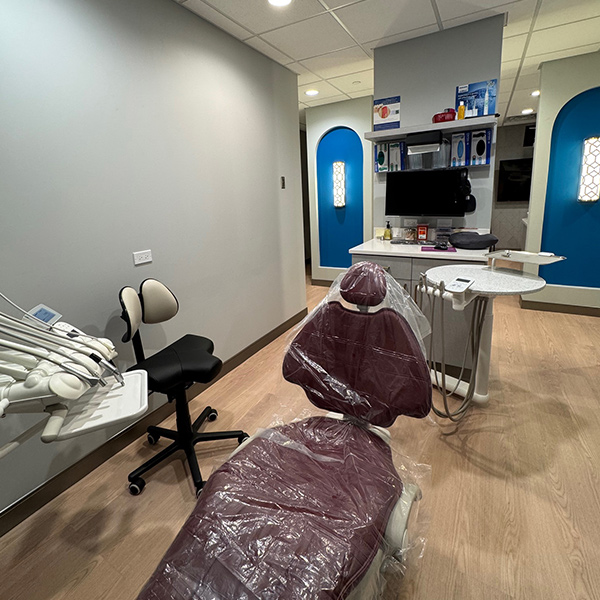 Dentist in Hoffman Estates
